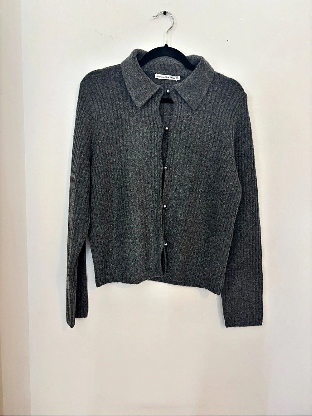 Abercrombie & Fitch Pearl Gray Button Collared Cardigan Ribbed Button-Front Card
